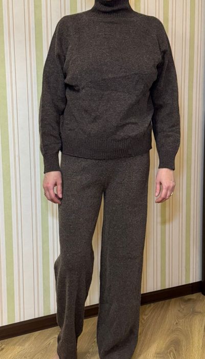 Новий жіночий  трикотажний костюм-двійка (светр + брюки) р. М
