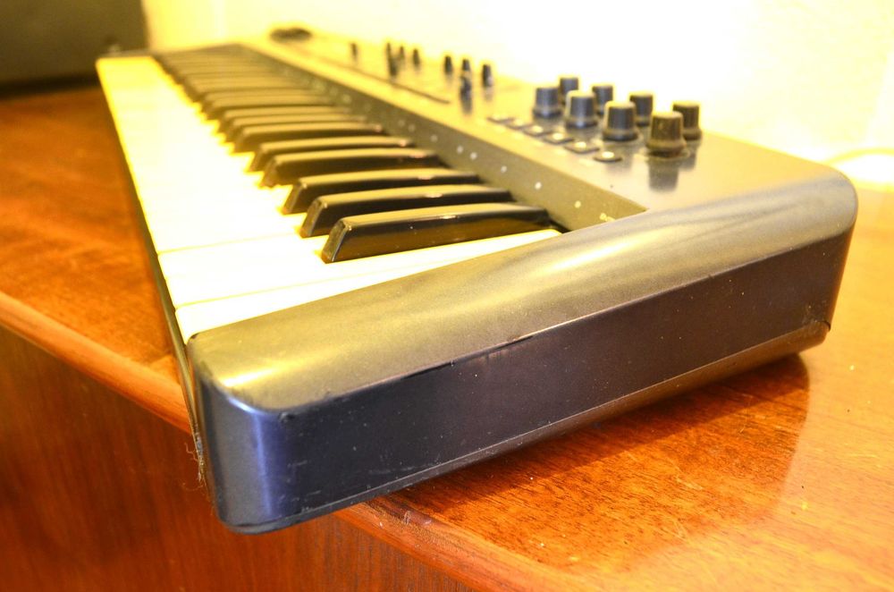 Teclado M- Audio Oxygen 49 USB MIDI Controler