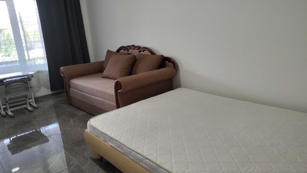 Продається сучасний будинок у котеджному містечку с. Гнідин