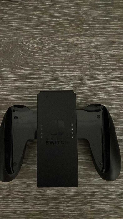 Consola Nintendo Switch Versão 2 + Bolsa de Transporte