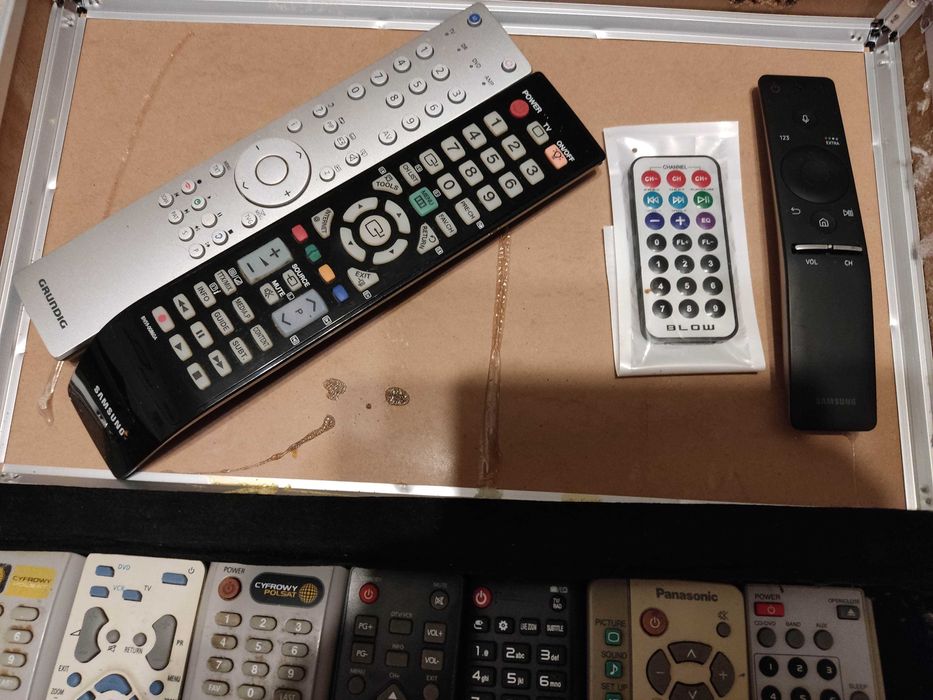 piloty do telewizora  dekodera wieży