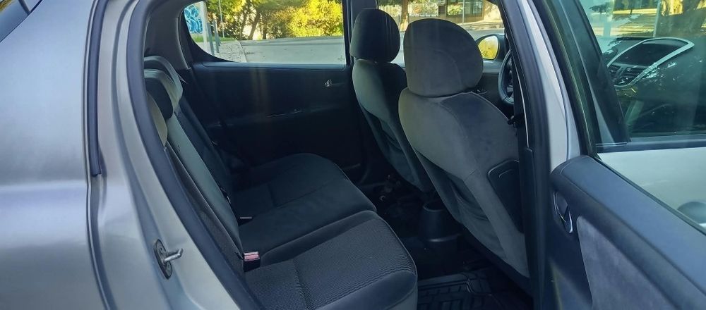 Peugeot 207 1.4 2007 90cvs