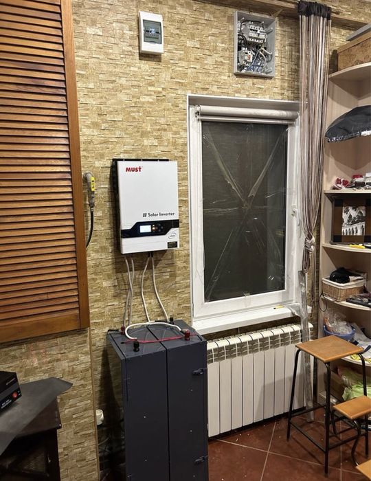 комплект резервного живлення, ДБЖ/гибридный інвектор