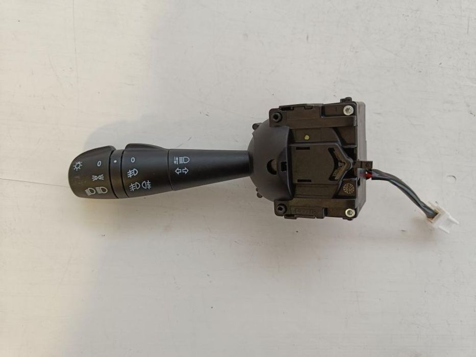 Manete piscas luzes Renault Clio IV 4 / Captur / Twingo 2014 / Dacia Logan 2020/ Sandero (novo)