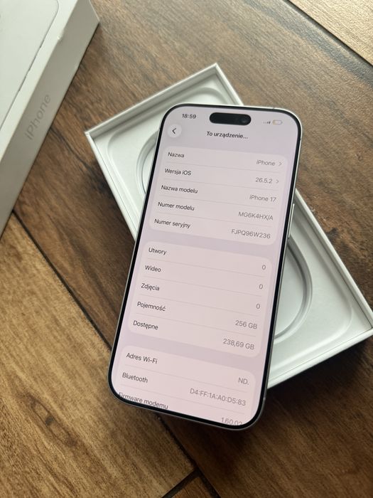 Iphone 17 256 stan idealny Gwarancja
