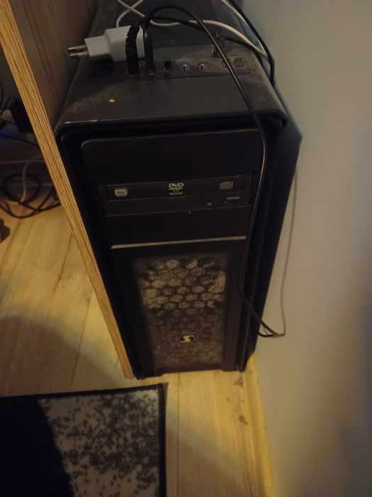 Komputer stacjonarny