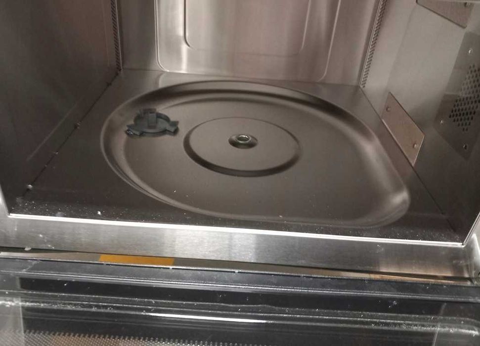 WHIRLPOOL AMW 730/NB kuchenka mikforalowa