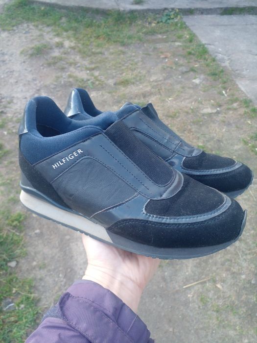 Утепленные кроссовки HILFIGER, стелька 25 см.