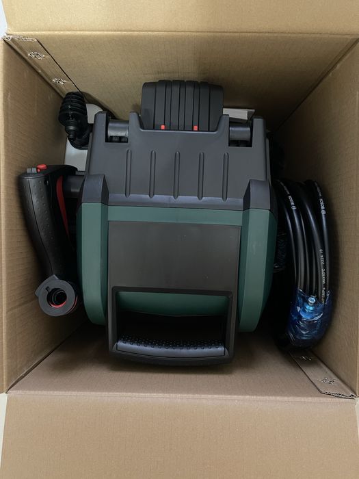 Мінімийка високого тиску Bosch UniversalAquatak 135