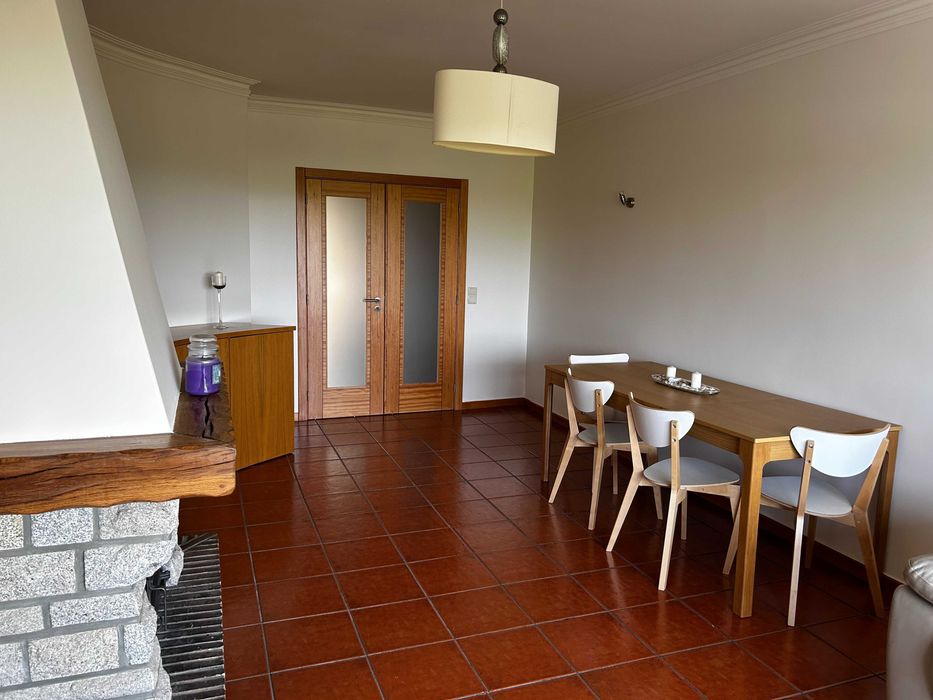 Apartamento T3 Duplex na Primeira Linha com Vistas Mar e Rio