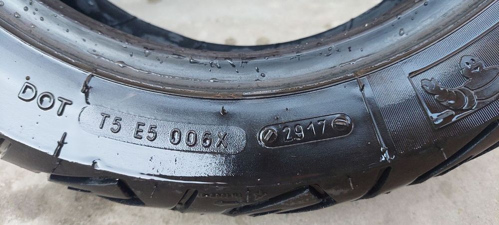 Продам  покришку Michelin   для мото в гарному стані