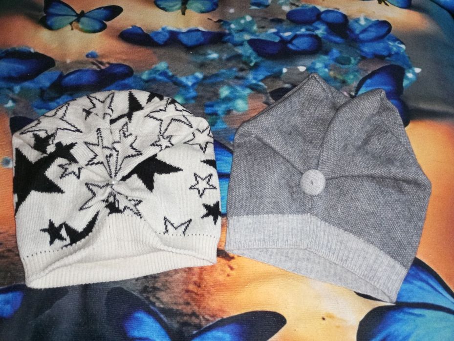 Шапка шерстяна , тепла на 12-14 років