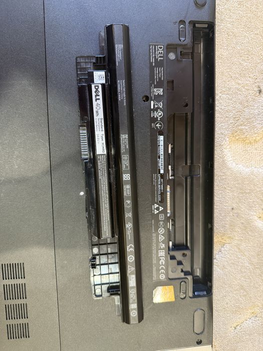 Ноутбук Dell Inspiron 17-5748