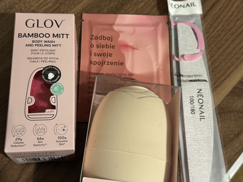 GLOV rękawica do peelingu i masażu + lodowy masażer + pilnik + płatki