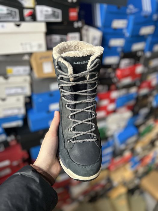 LOWA renegade evo ice gtx Ws оригінальне тепле взуття vibram трекінг