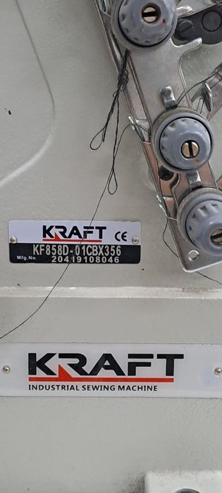 Overlock przemysłowy KRAFT KF858D-01CBX356 4/5-nitkowy + stół i silnik Servo