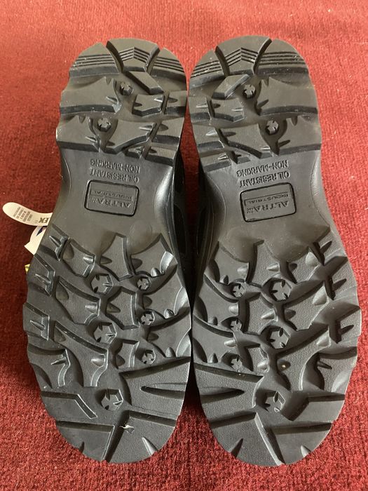 Кросівки     робочі