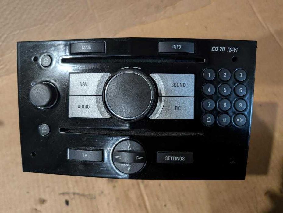 Radio Cd 70 Navi Opel Zafira B Astra III H Black Piano