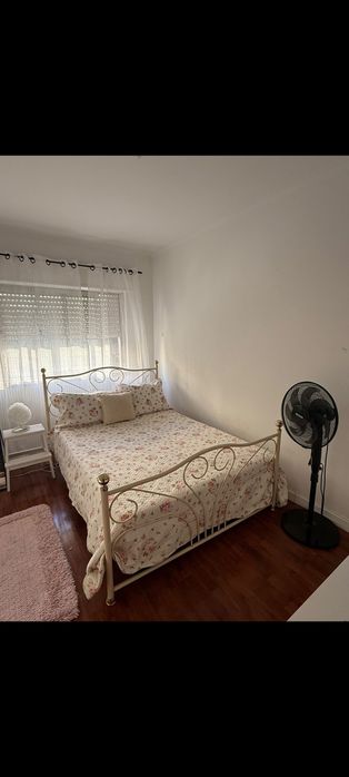 Cama com colchão