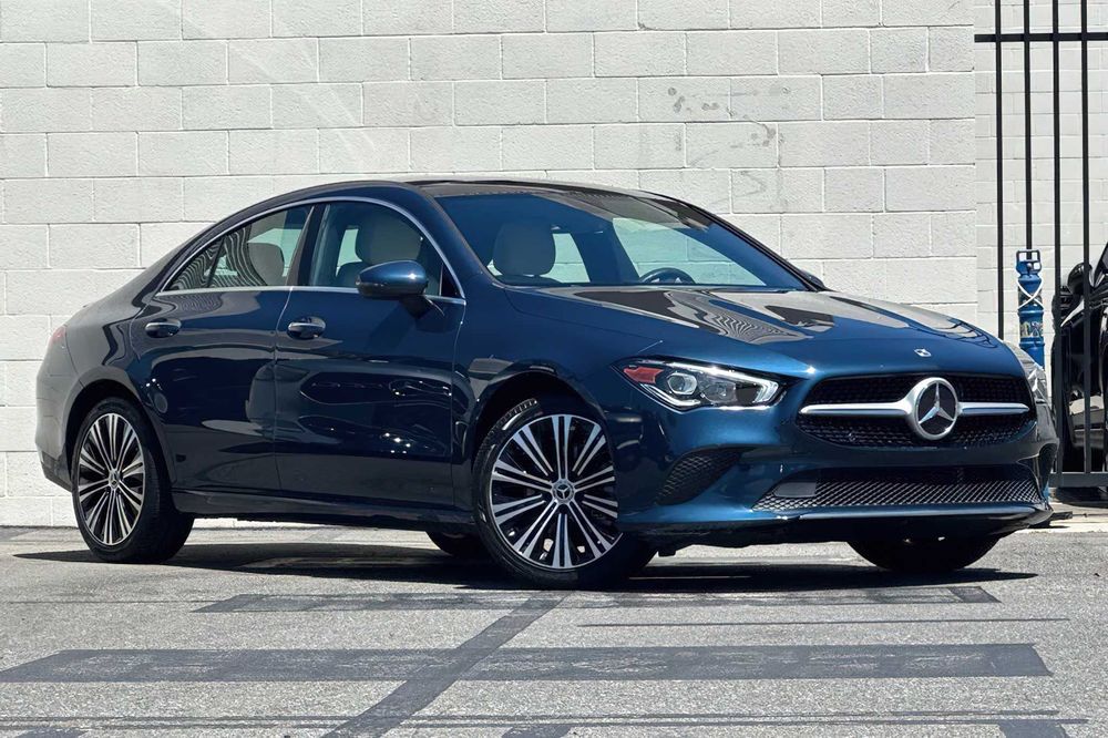 Mercedes-Benz CLA 250      2022