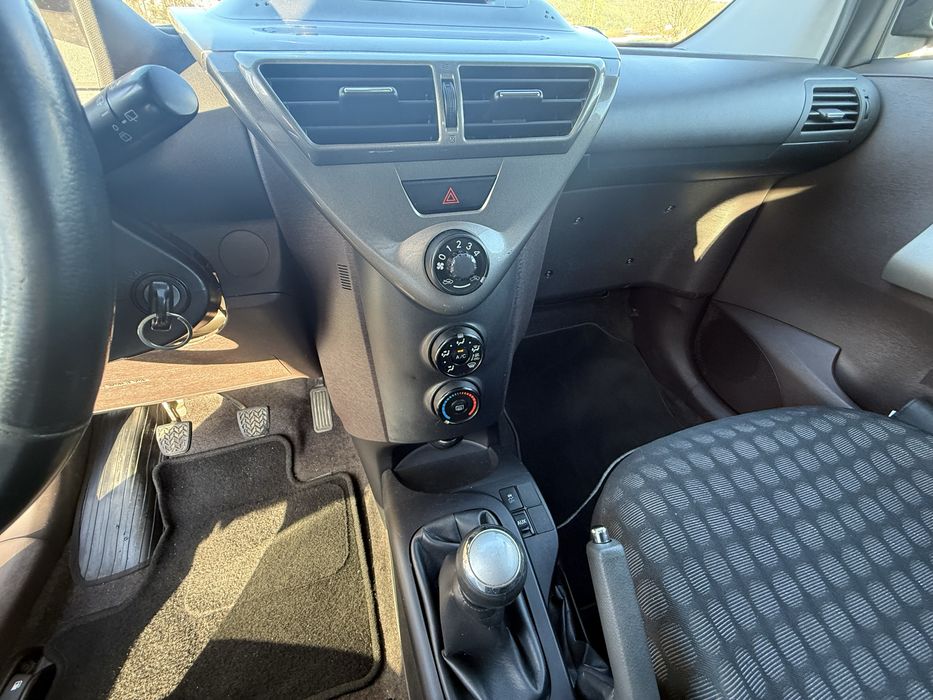 Toyota IQ 1.0Vvti