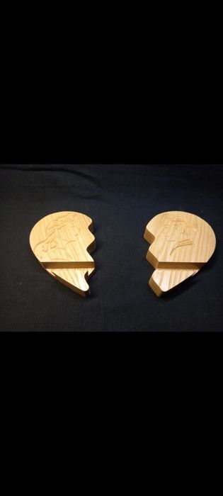 Подставка из дерева