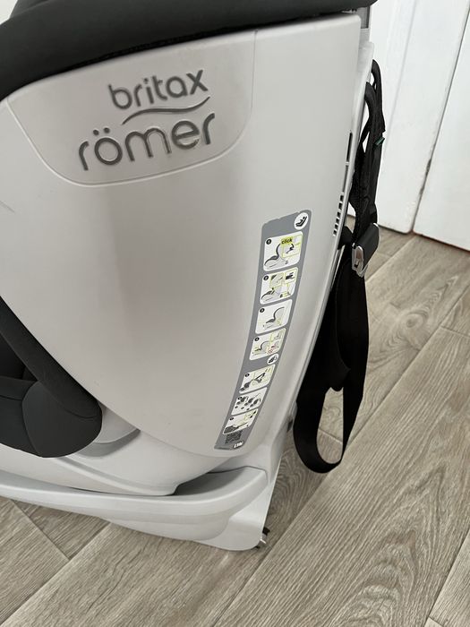 Дитяче автокрісло Britax Römer Trifix Storm