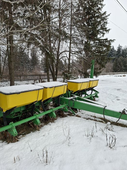 Продам сівалку джон дір7000