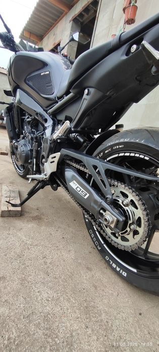 Ямаха МТ09, Yamaha MT-09
