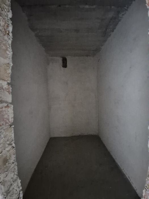 Двокімнатна квартира в зданому будинку!