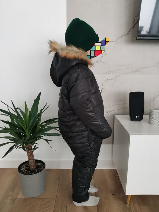 Kombinezon zimowy rozmiar na 7 latka czarny