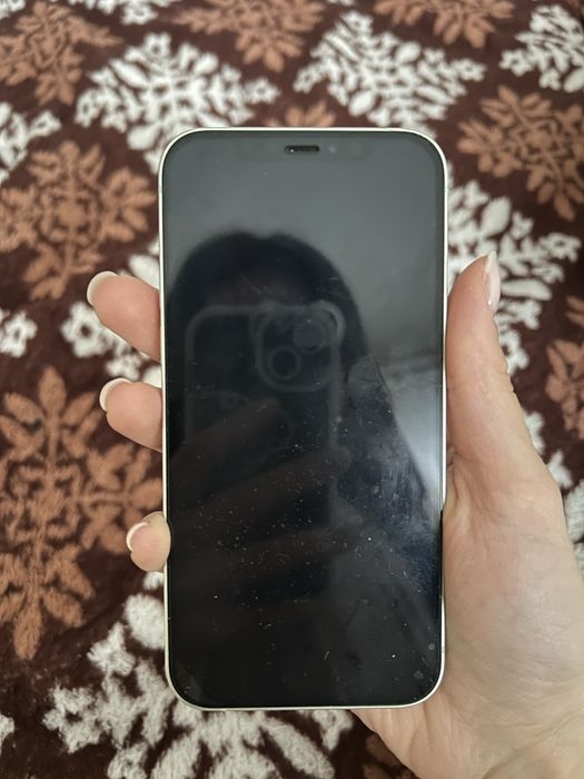 Айфон 12 128 гб.