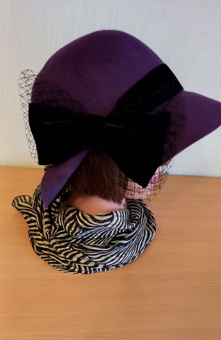 Капелюх клош фетровий фіолетовий