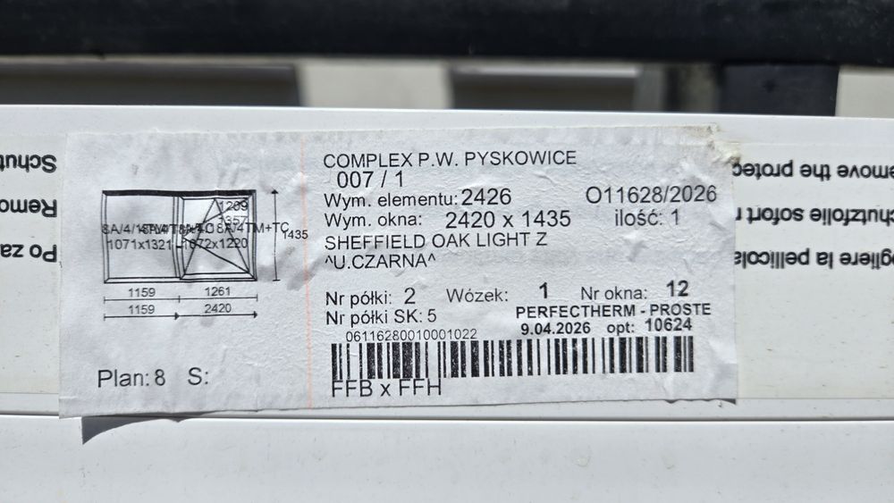 Okno PCV 2420 x 1435
