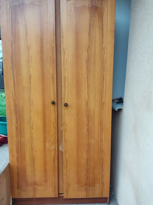 Продам шкаф з тумбою