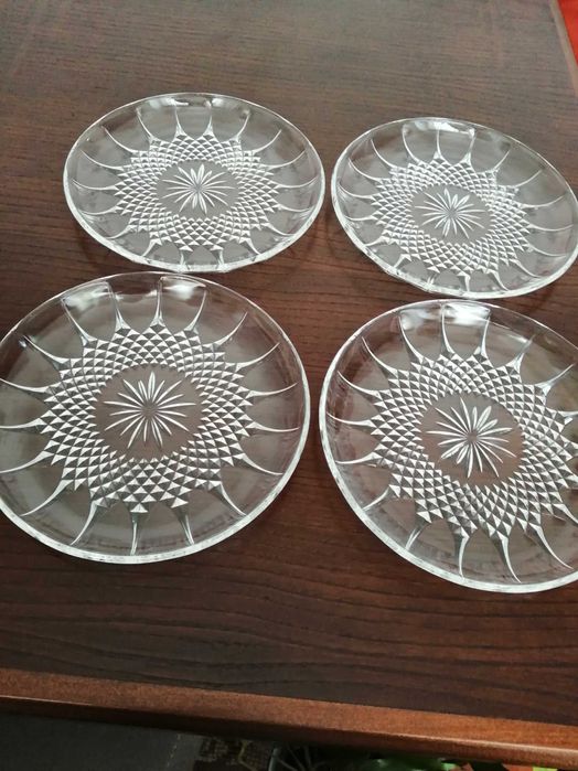 Pratos / Boleira /cinzeiro em cristal