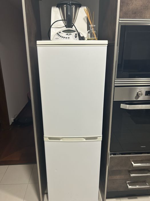 Frigorifico 1,50 x 0,50