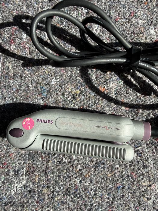 Дорожній випрямляч для волосся philips salonstraight want2move