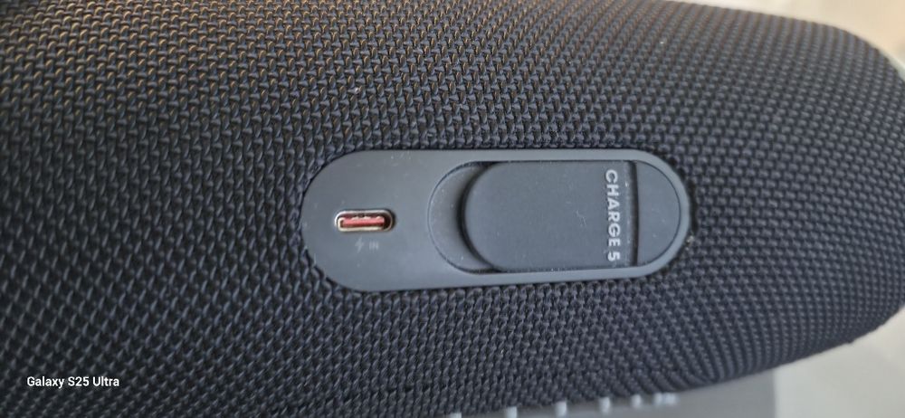 JBL charge 5 w Bardzo dobrym stanie
