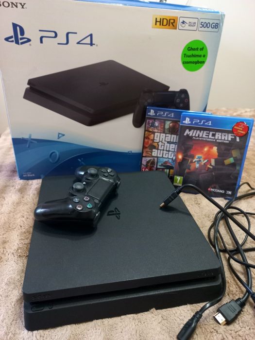 PlayStation 4 в ідеальному стані