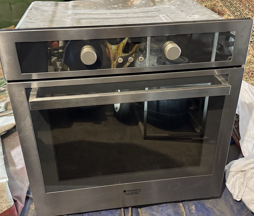 Духовка электрическая Hotpoint-Ariston F 73 C.1 IX