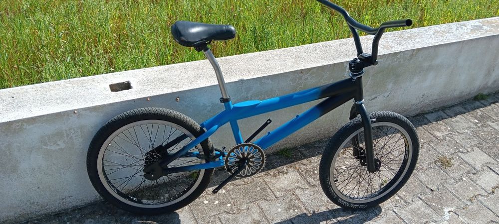 Bicicleta BMX para finalizar restauro.