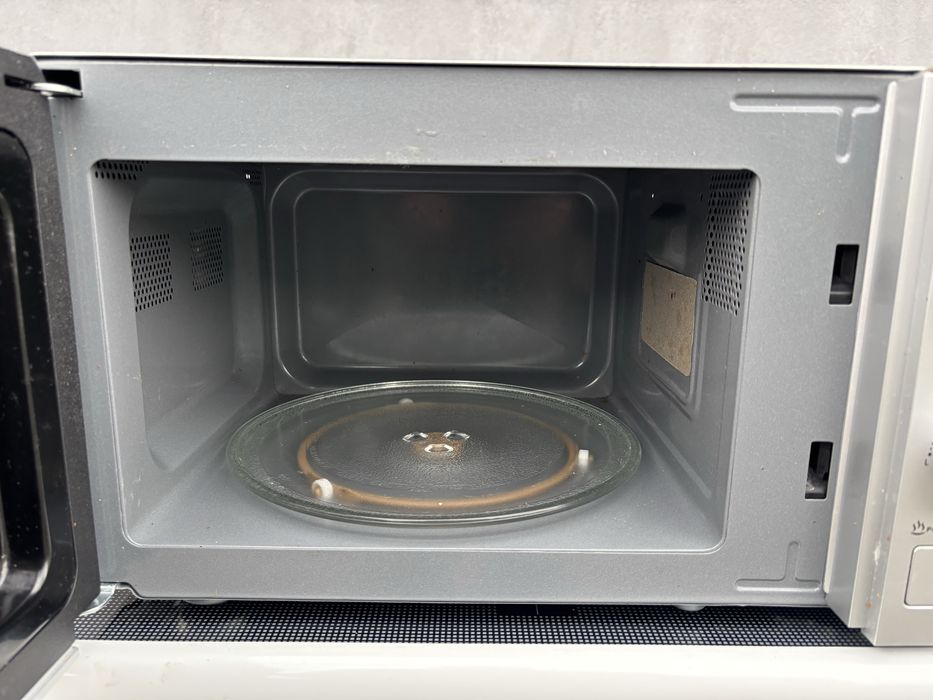 Мікрохвильовка Sharp