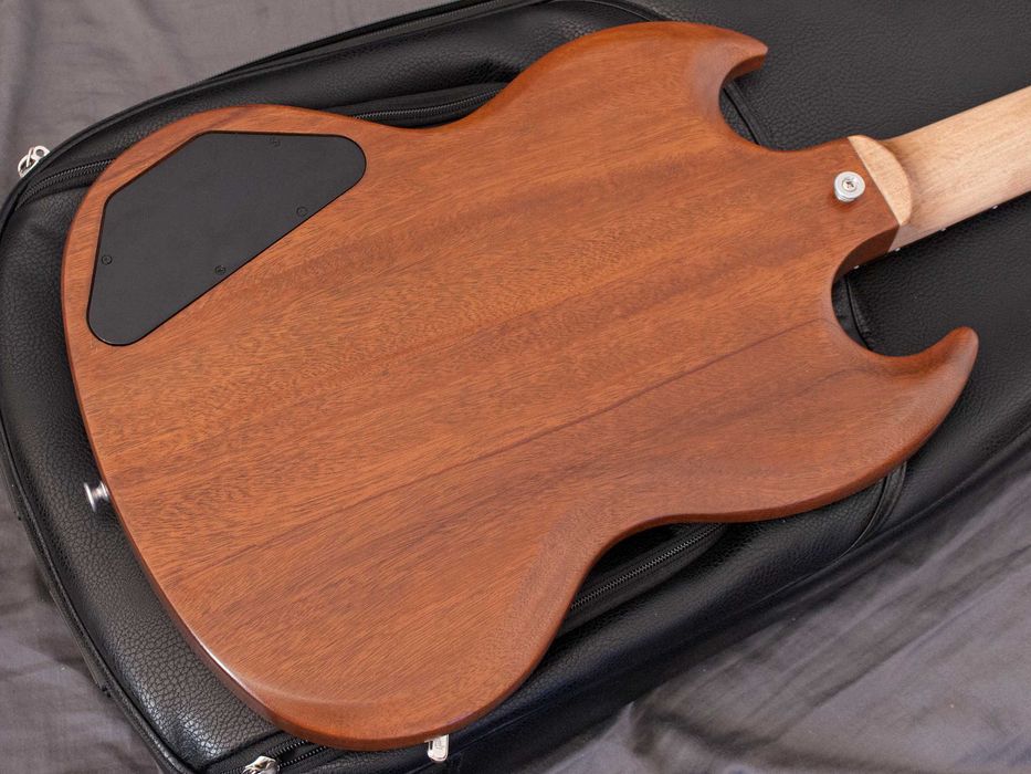 Gibson SG Tribute Natural Walnut + Saco