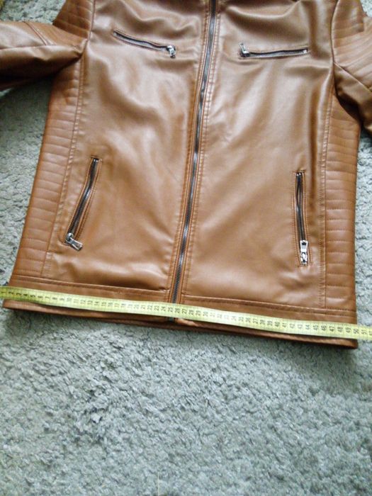 Куртка шкірзам, тяжка, міцна, нова.