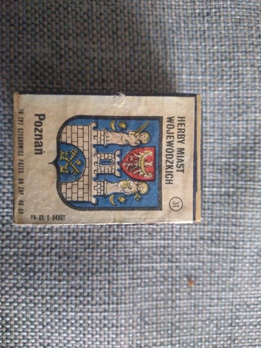 Stare nieużywane pudełko z zapałkami