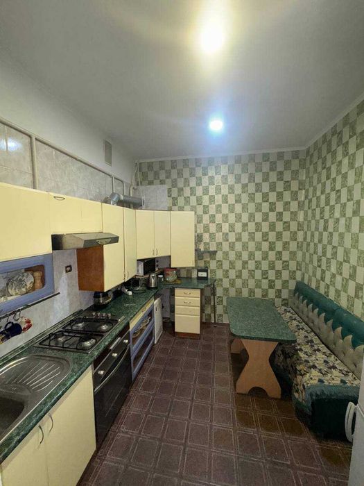 Продам БУДИНОК на Слободці!