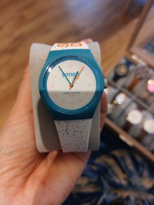 Zegarki BOSS, Superdry, Fossil, Versus Versace