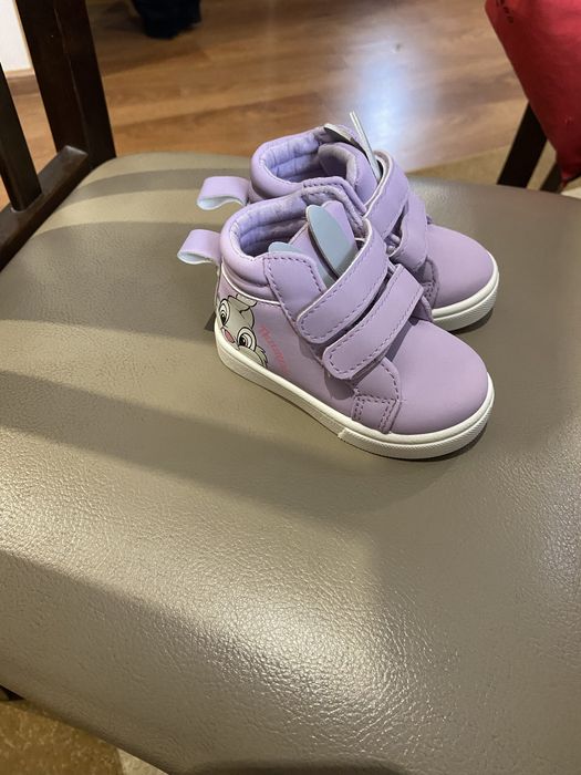 Продам кросівки