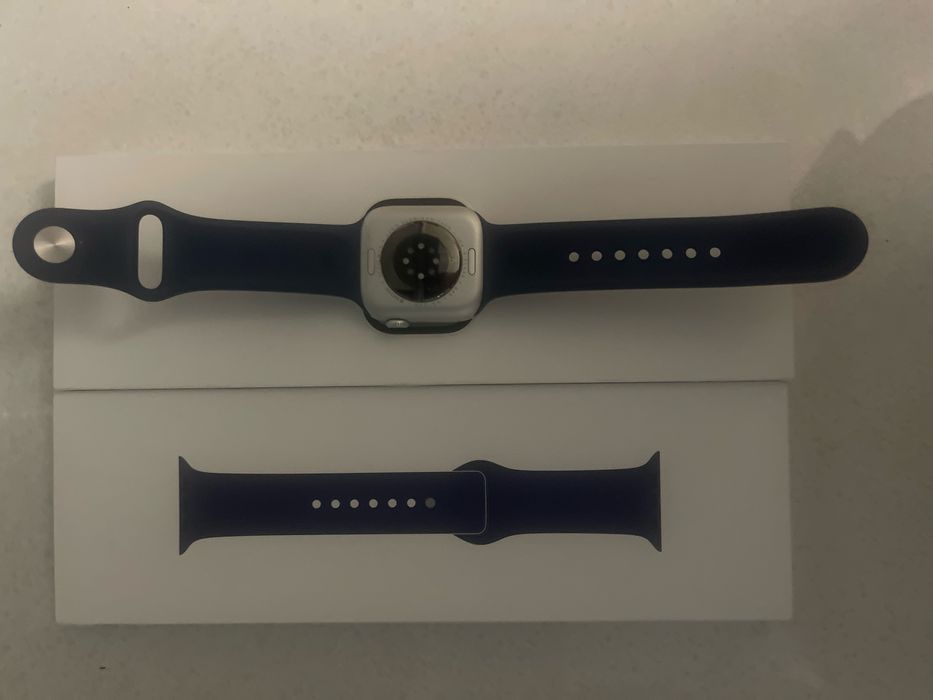 Apple Watch 10  состояние 5+